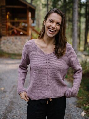 Tentree Highline V-Neck Sweater
Women's Organic Cotton V-Neck Jumper Medium